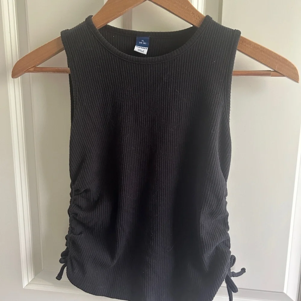 EUC barely worn Old Navy rib knit side cinch tie tank girls 14/16 black